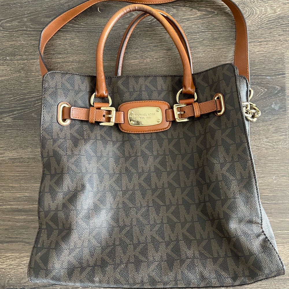 Michael Kors MK Signature Canvas Large Tote Tan and Brown with Gold Hardware